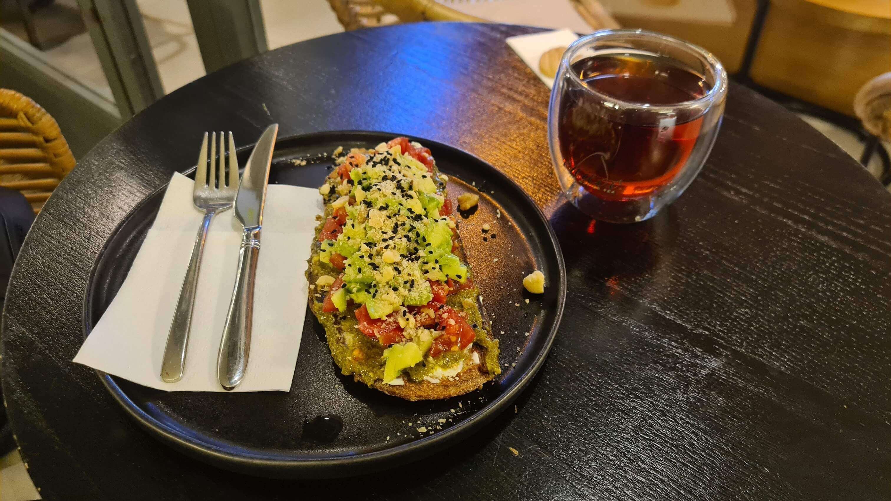 Chado Tea Shop - Avo Toast & Istanbul No. 2 tea